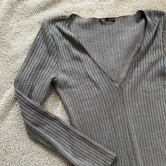 Zara Body-con Ribbed Midi - Picture 4 of 12